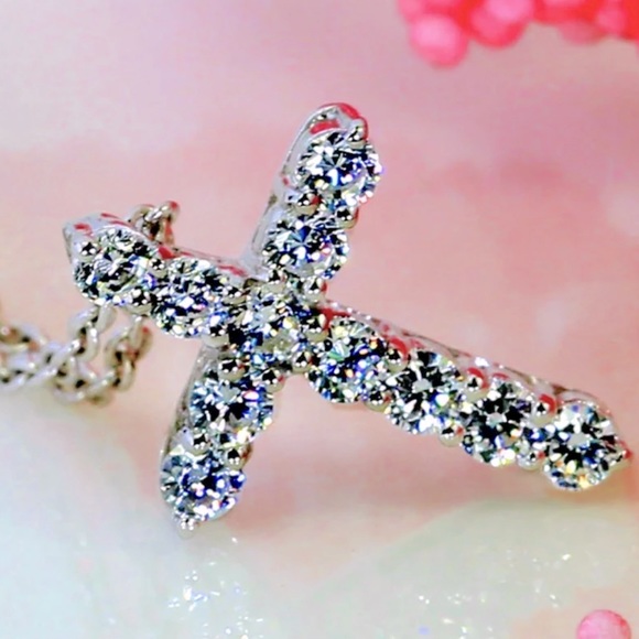 Glam Diamond Silver 925 Cross Necklace - Picture 2 of 3